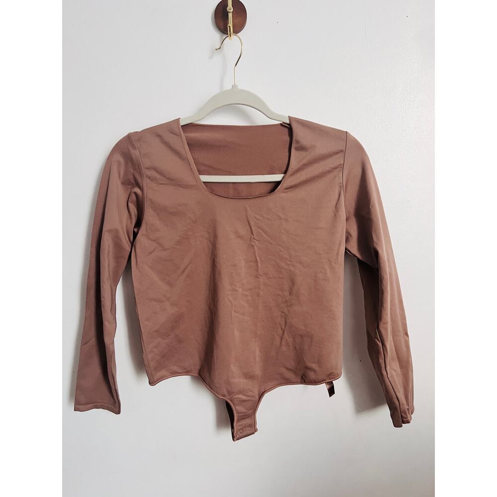 Skims Essential Long Sleeve Scoop crew Neck Bodysuit Sienna Size 4x/5x